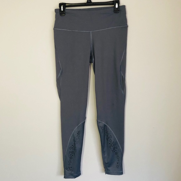 Victoria's Secret Pants - Victoria Secret Sport Mesh Knockout Leggings